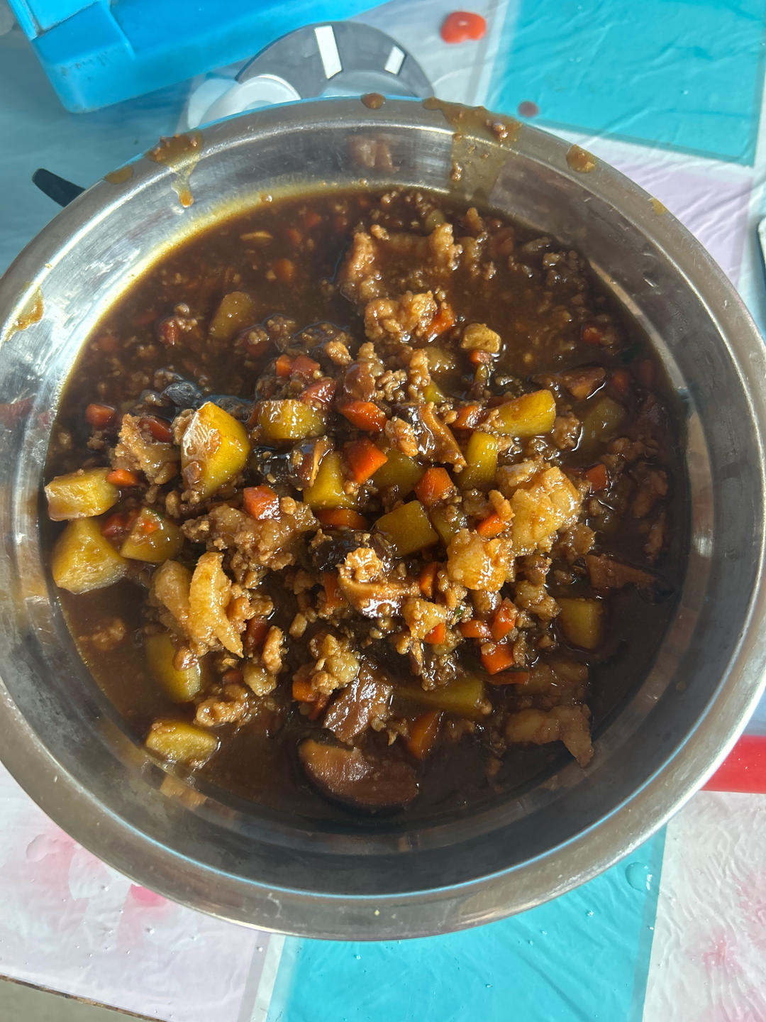 香菇土豆肉沫拌面，神奇酱汁，拌面拌饭都好吃哇