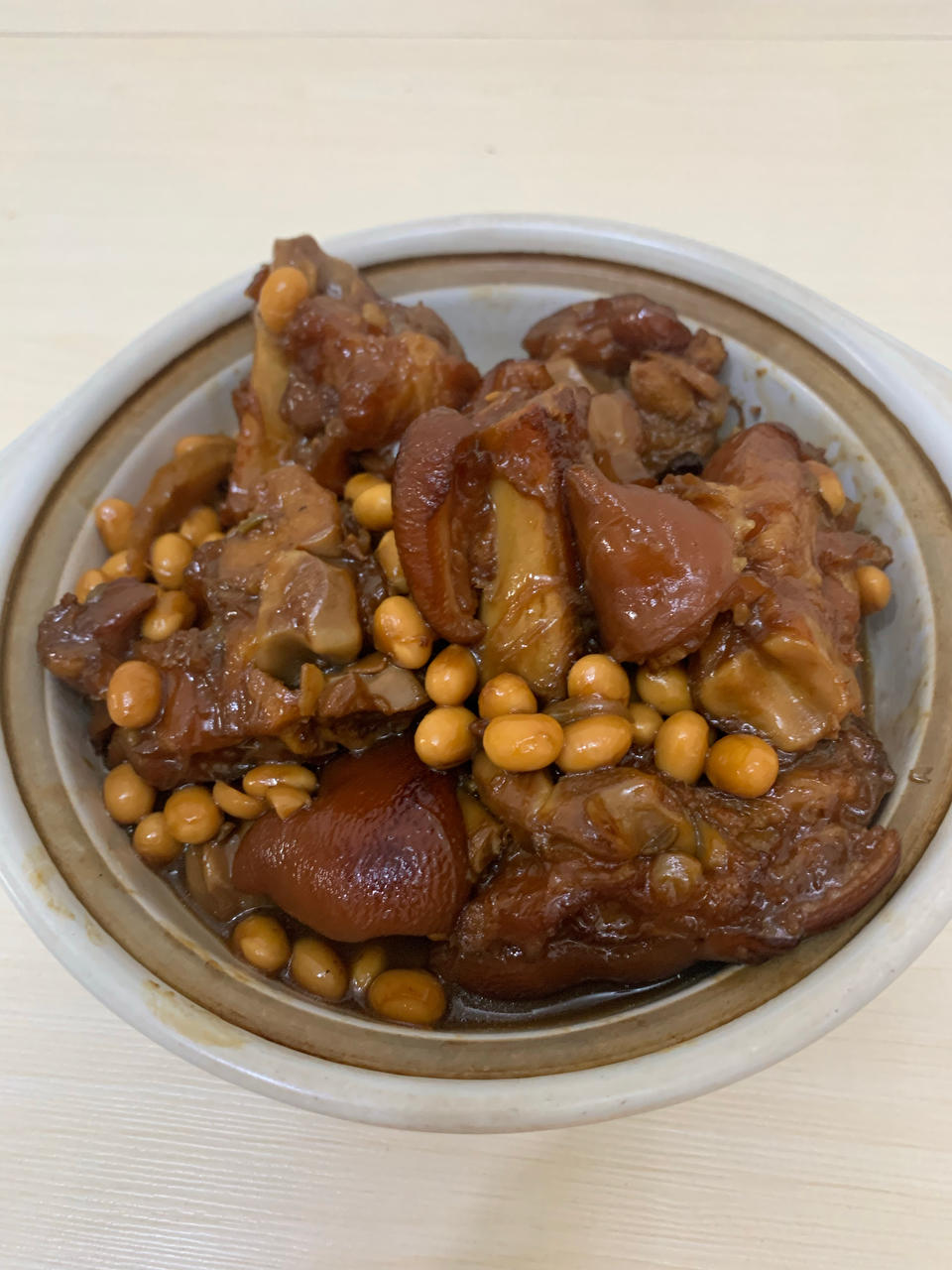 黄豆焖猪蹄