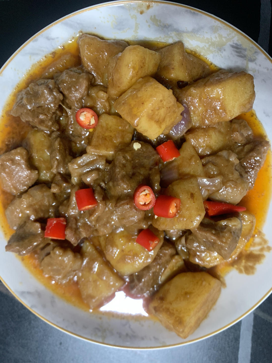 沙茶牛肉土豆煲