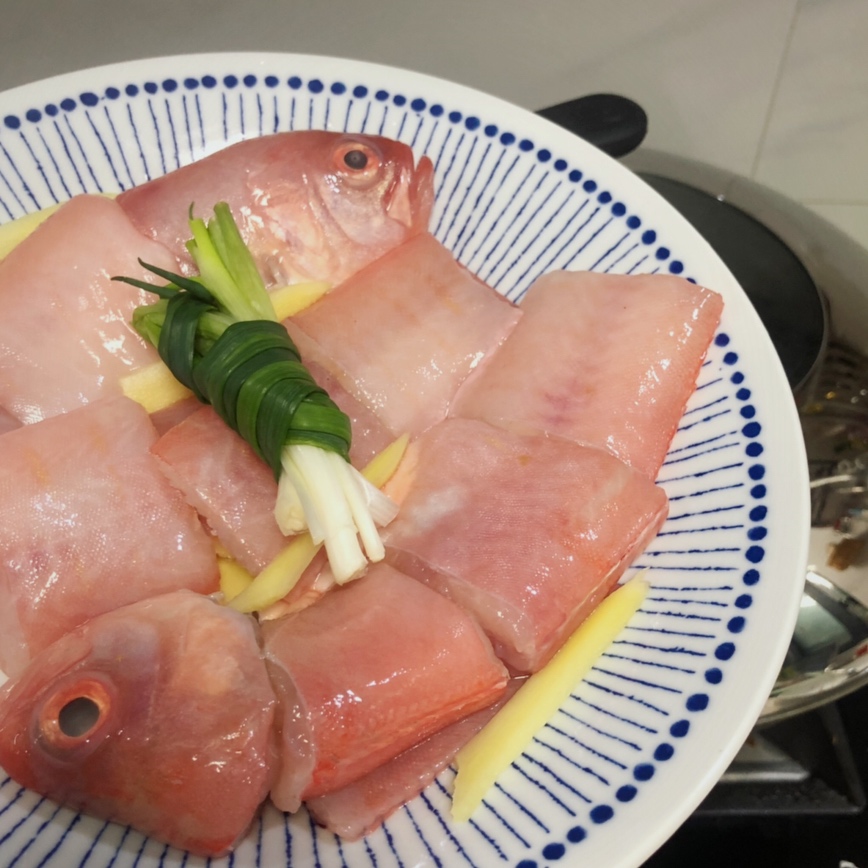 美味补脑【海的味道】葱油红带鱼