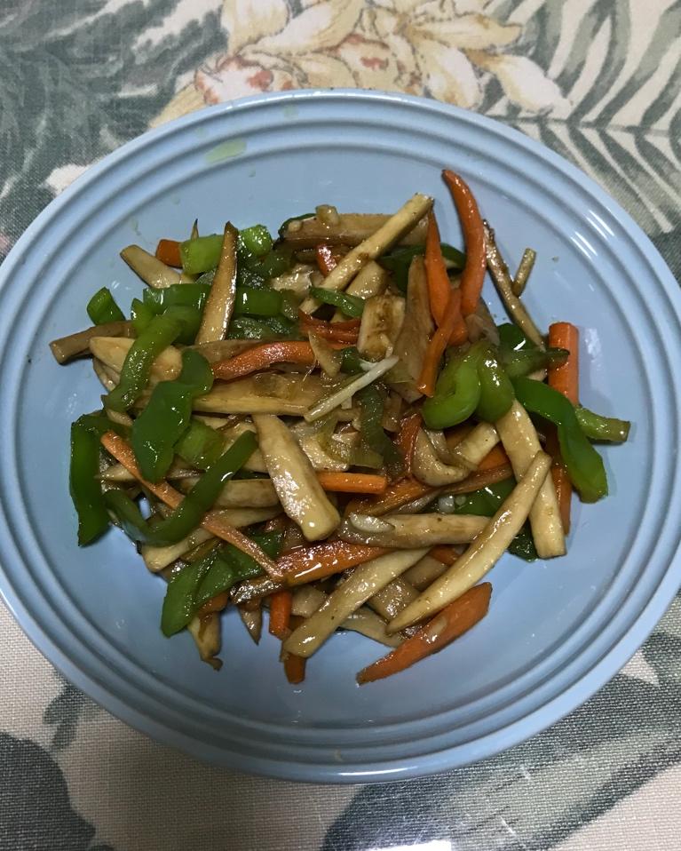 青椒素炒杏鲍菇