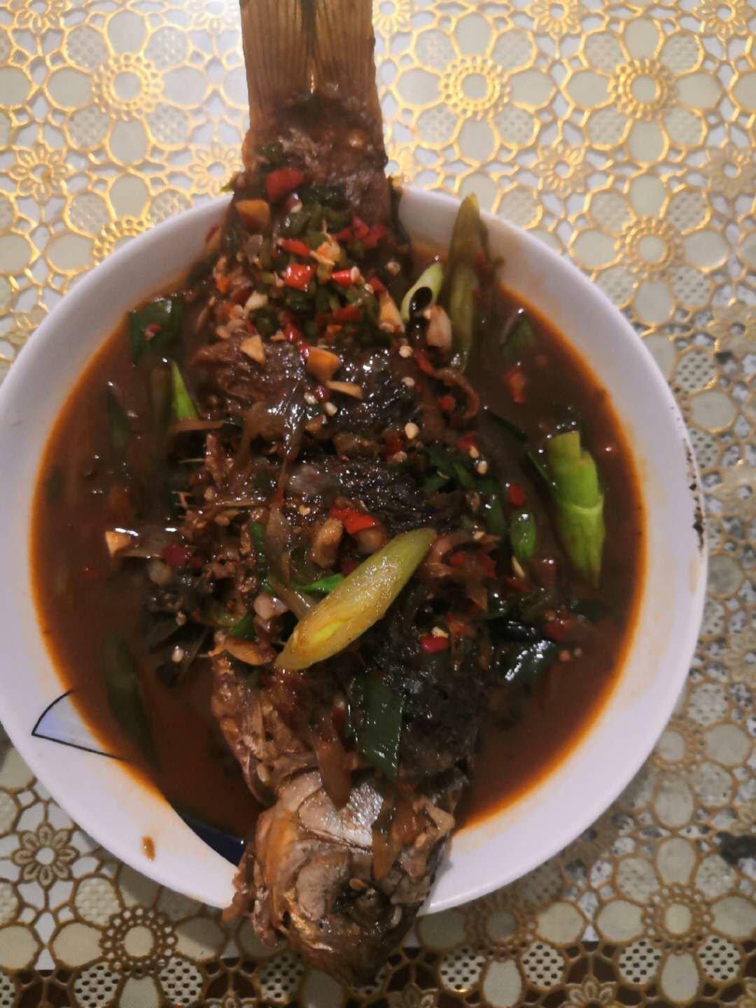 年夜饭必备家常红烧鲫鱼