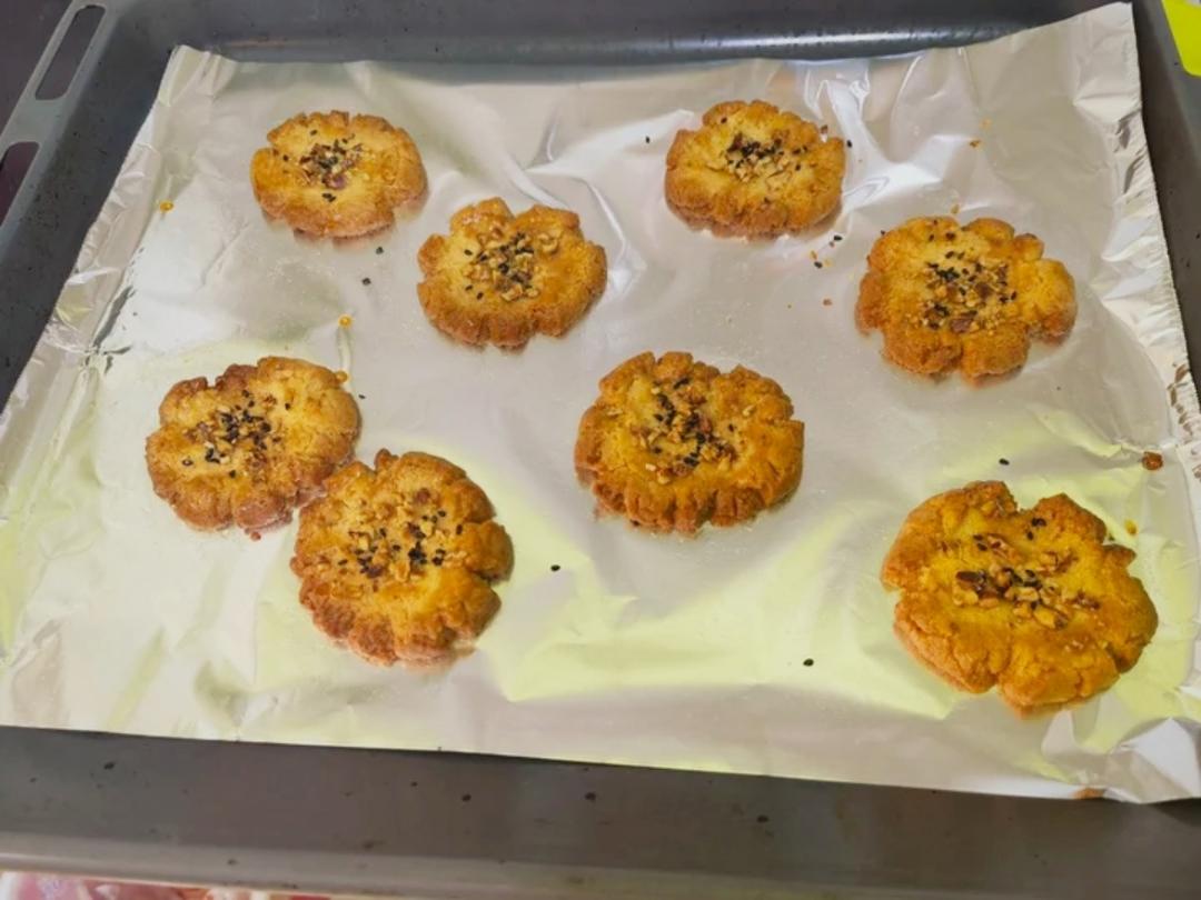 轻轻一按就碎掉的原味桃酥（不输猪油版）