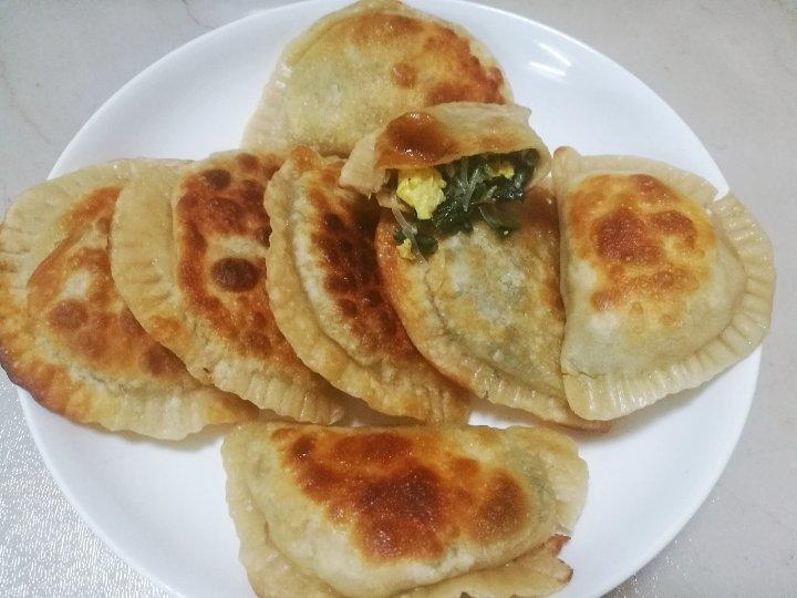 外焦里嫩的韭菜盒子