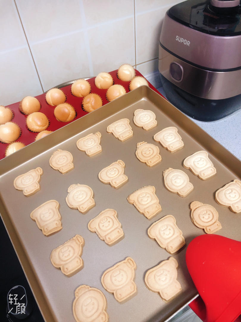 【视频食谱】一口一个小小鸡蛋糕