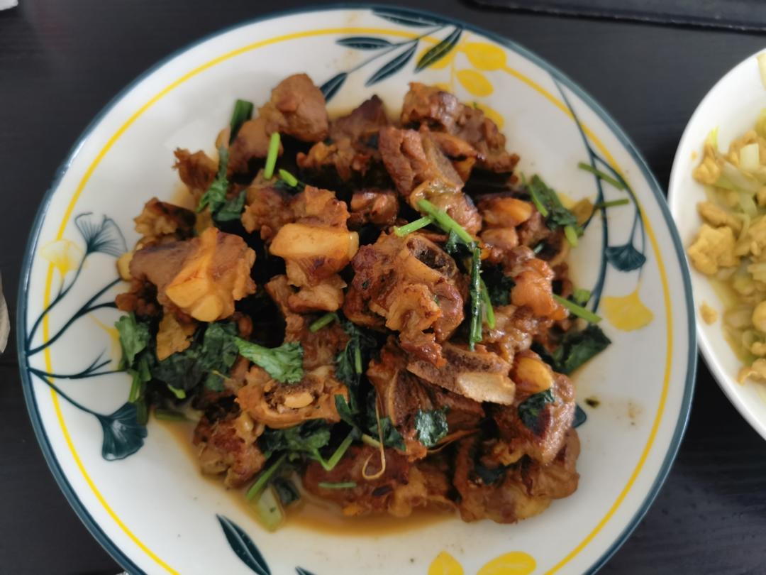 红烧排骨｜酱香浓郁