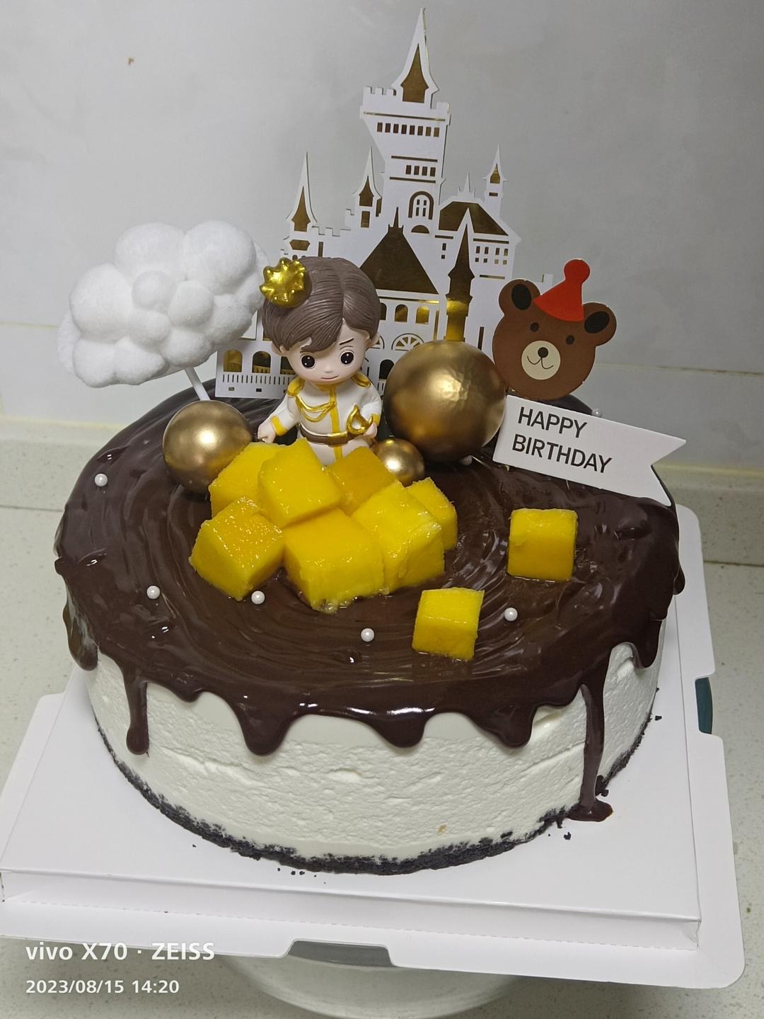 kiri奶油芝士食谱——淋面酸奶芝士慕斯（八寸）