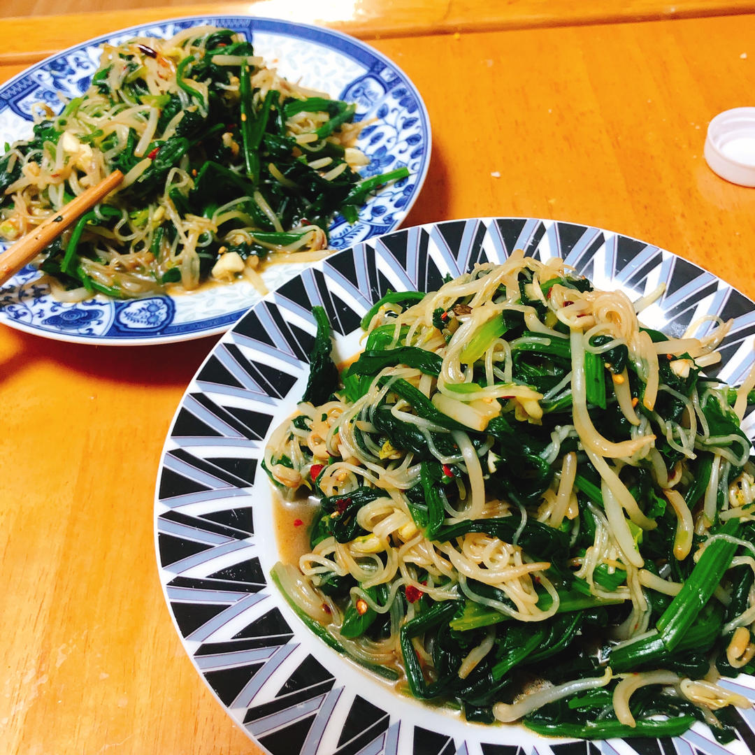 厨师长教你：“凉拌豆芽”的费时做法，口感爽脆味道很赞，收藏