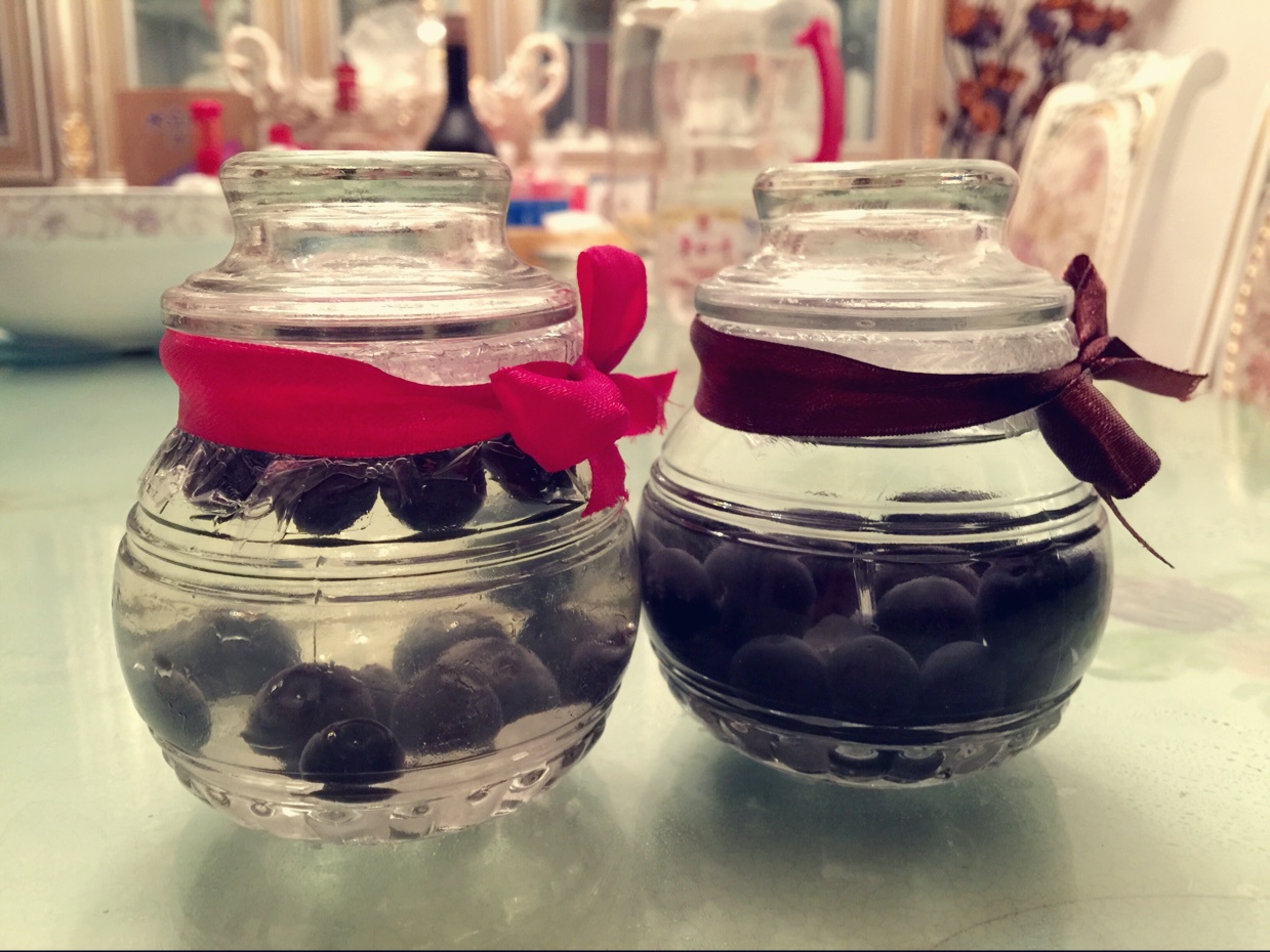 doris追加一份辣味小八爪做的蓝莓酒