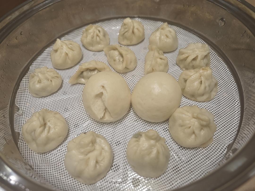 韭菜猪肉三鲜小笼包