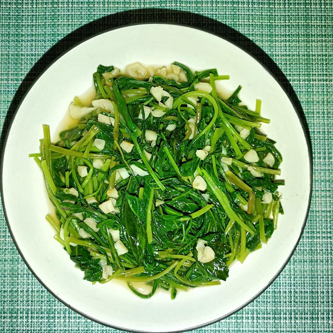 炝炒空心菜（不黑的秘密）
