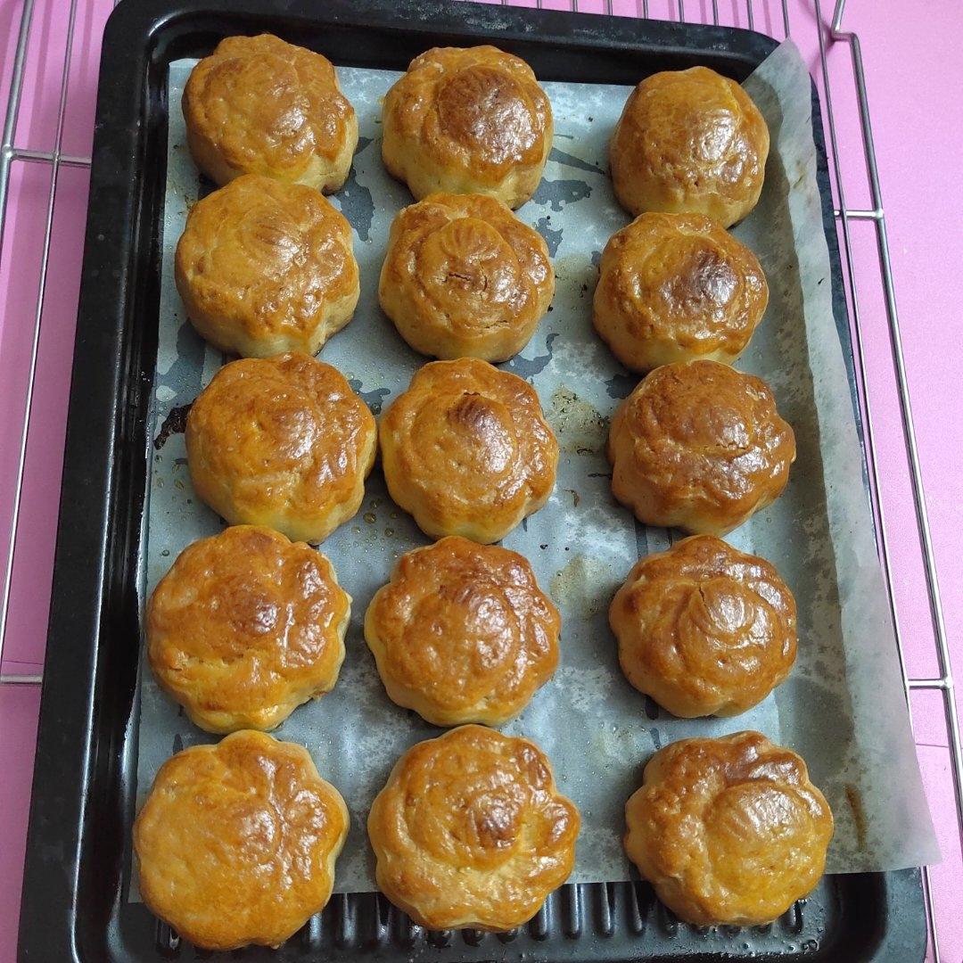 广式莲蓉蛋黄月饼【9月北鼎烤箱食谱】