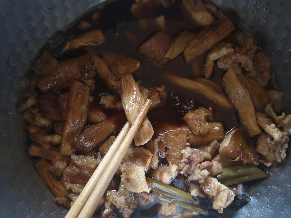 堂妈小厨  五花肉香菇烧腐竹