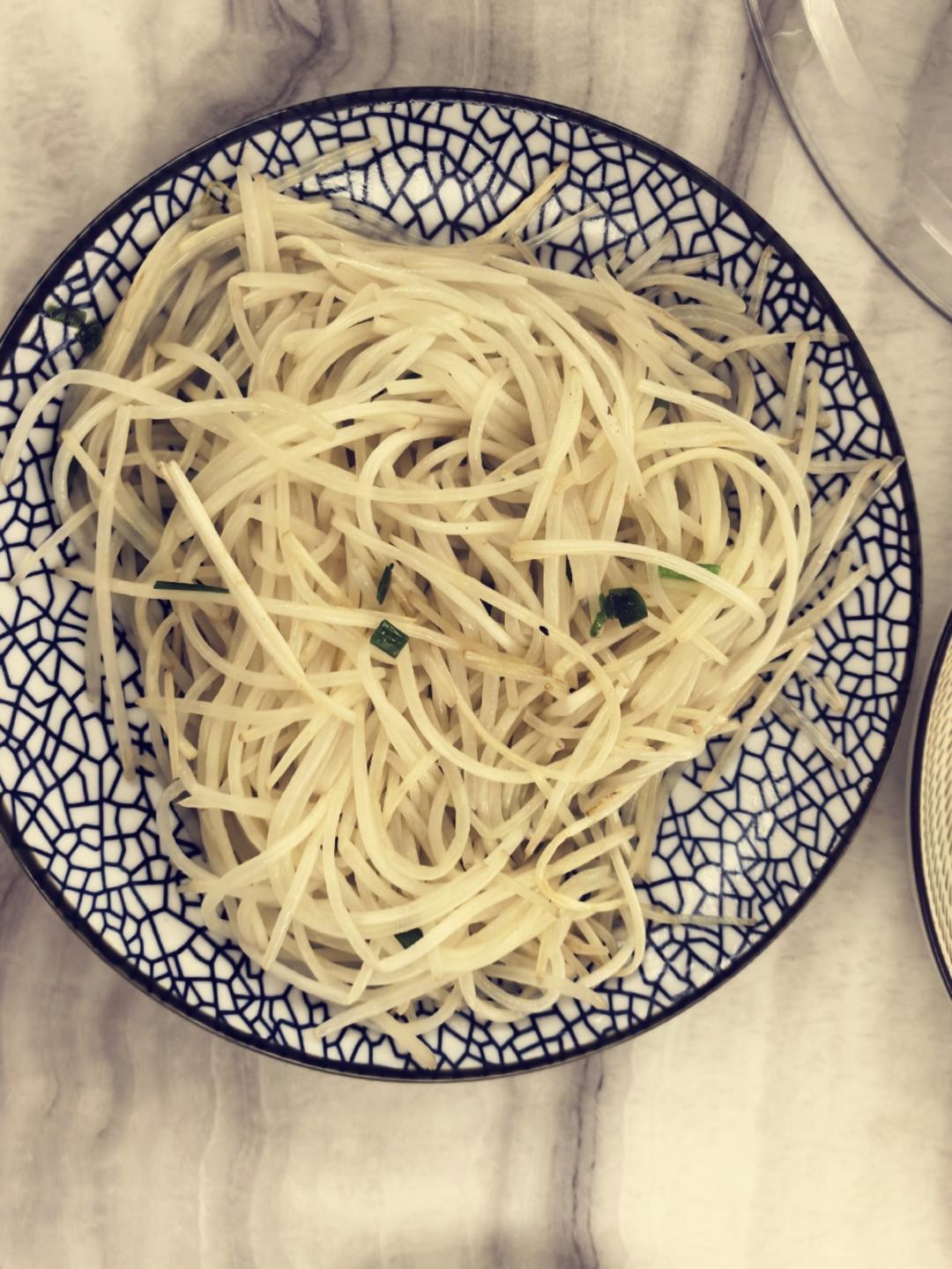 素炒豆芽