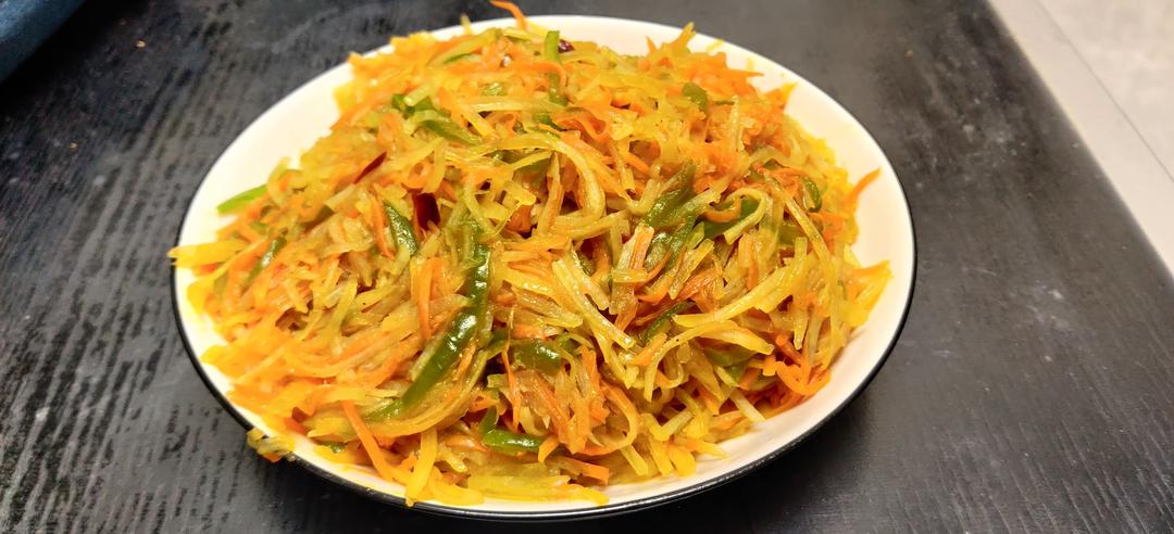 炒胡萝卜土豆丝