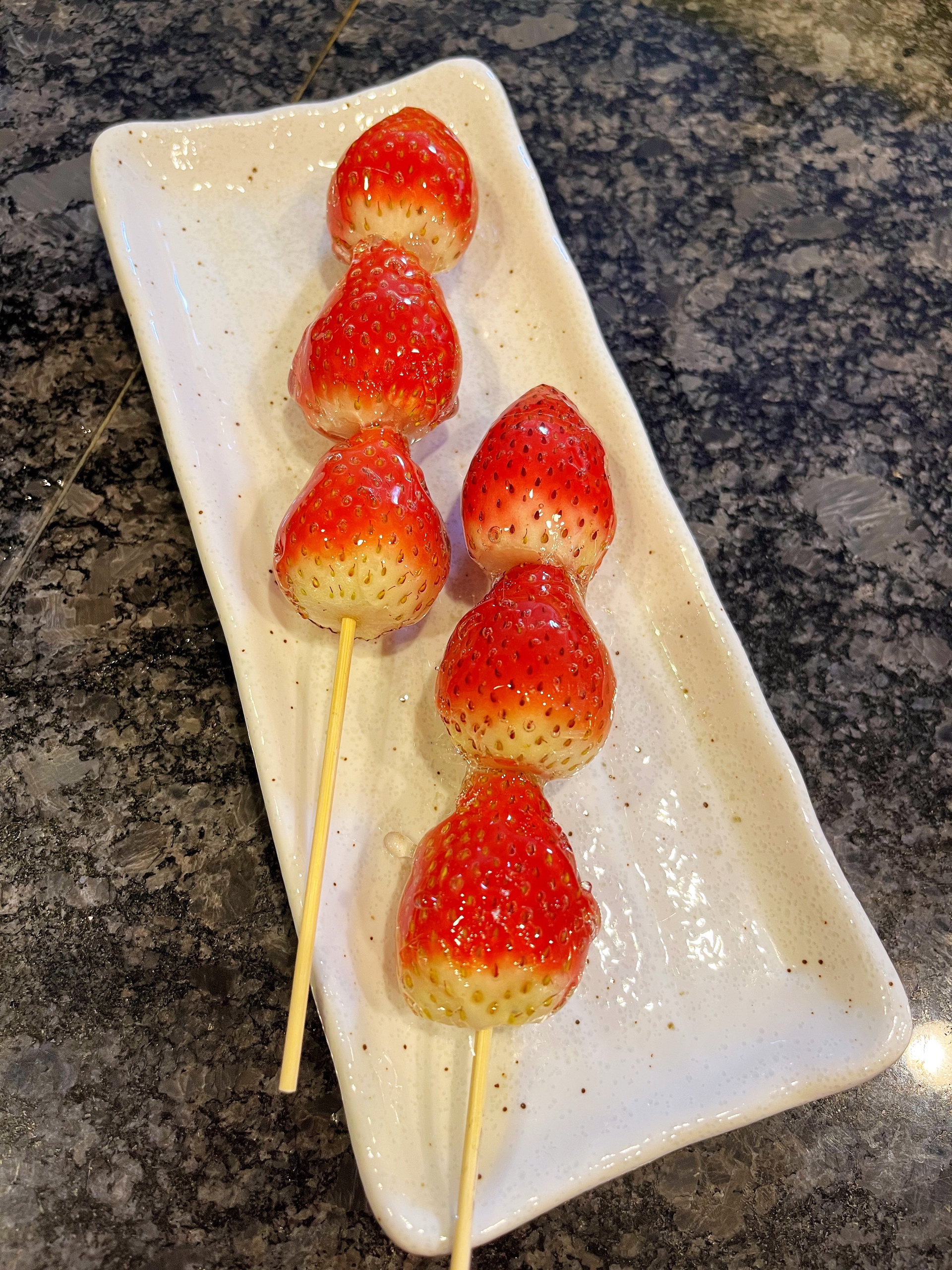 超级简单的🍓冰糖草莓串🍓的做法