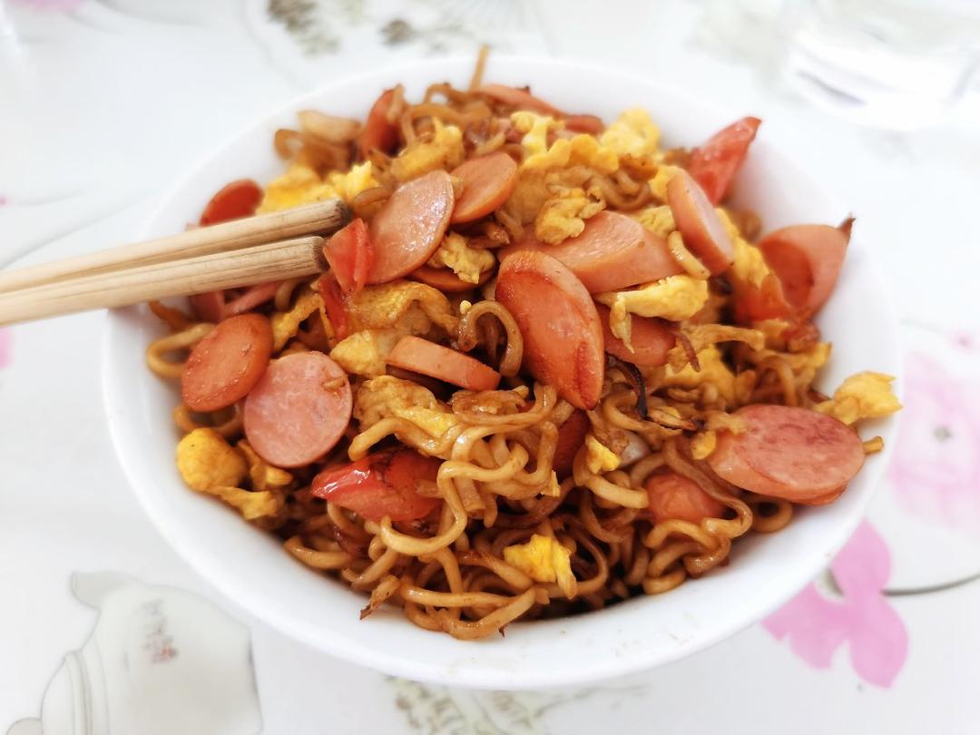 秒杀路边摊的炒方便面