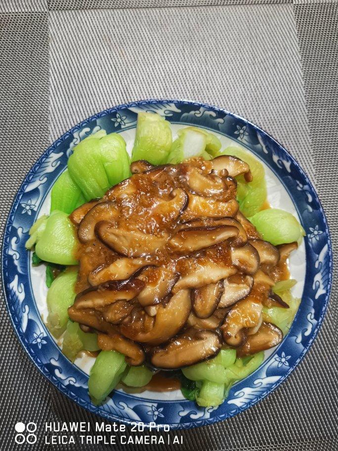 上海青爆炒香菇