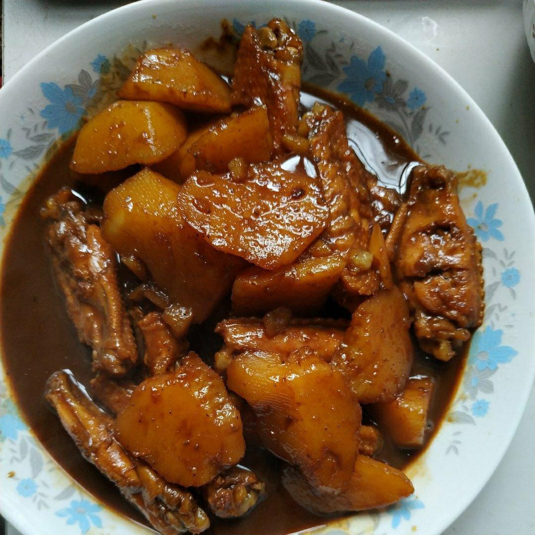 红烧鸡翅炖土豆