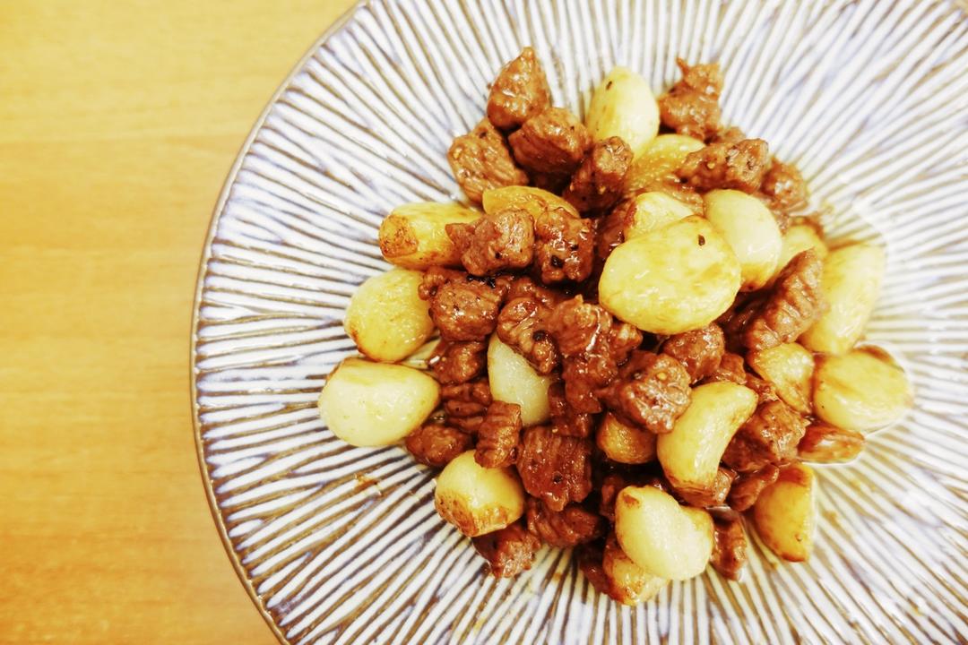 黑蒜子牛肉粒