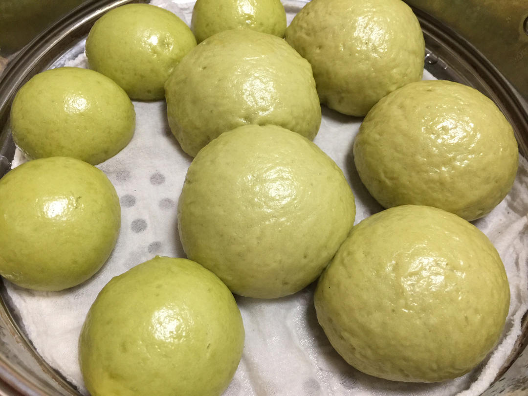 菠菜汁加了它 馒头颜色翠绿不变色 附细节视频详解
