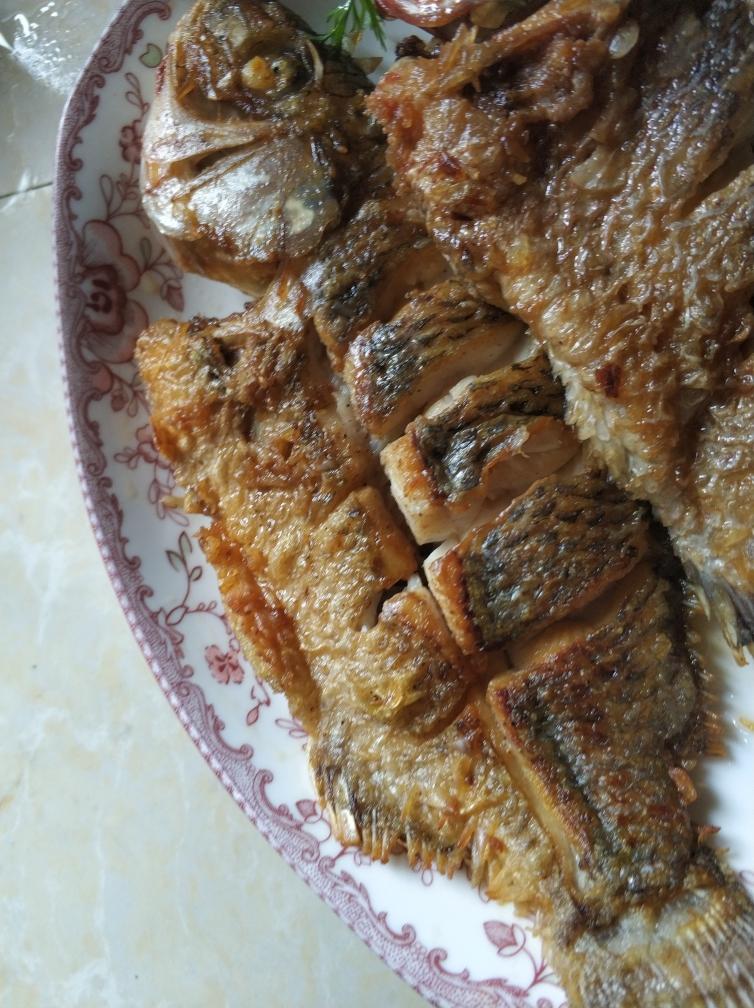 香煎罗非鱼的做法