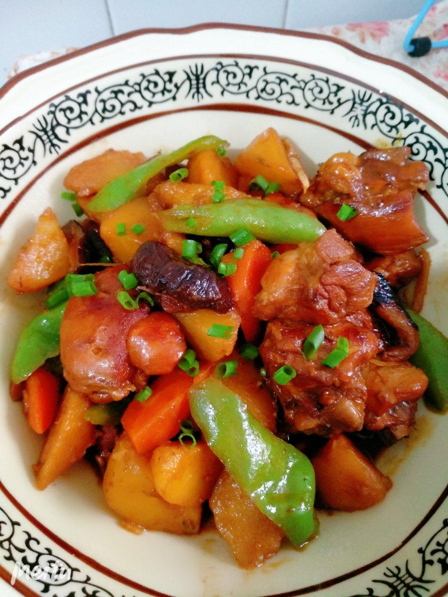 黄焖鸡米饭