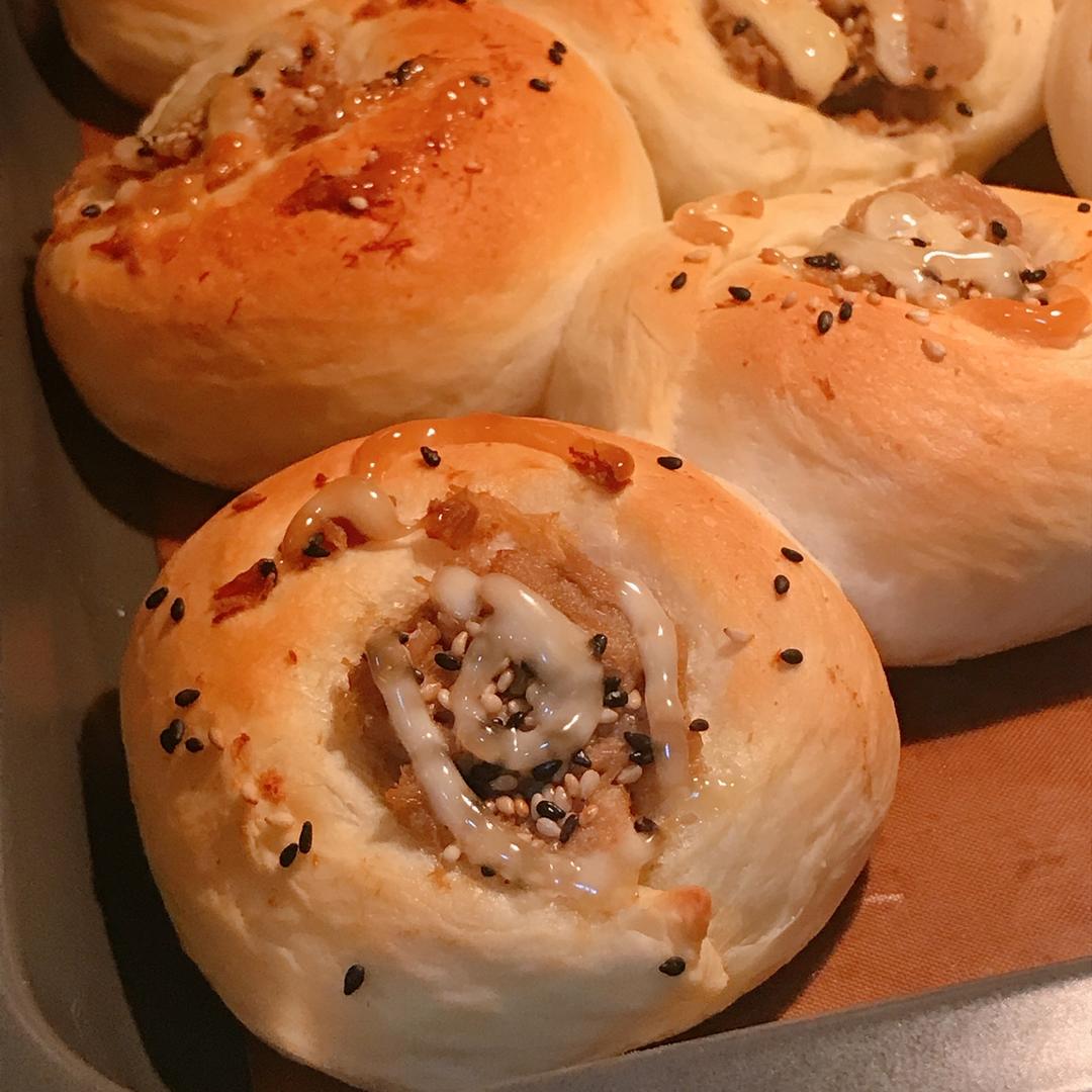 金枪鱼玉米面包