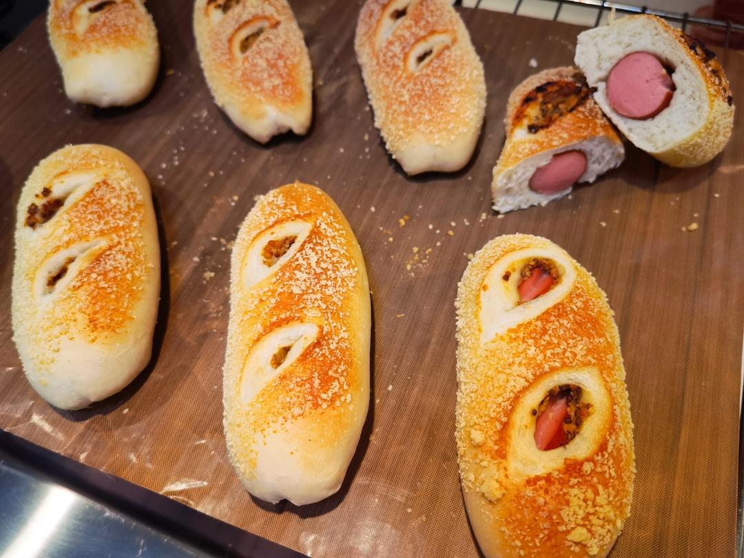 爆汁德式香肠面包｜大口吃肉肉｜发酵时间短｜快手好吃｜无需手套膜｜可做无油无糖