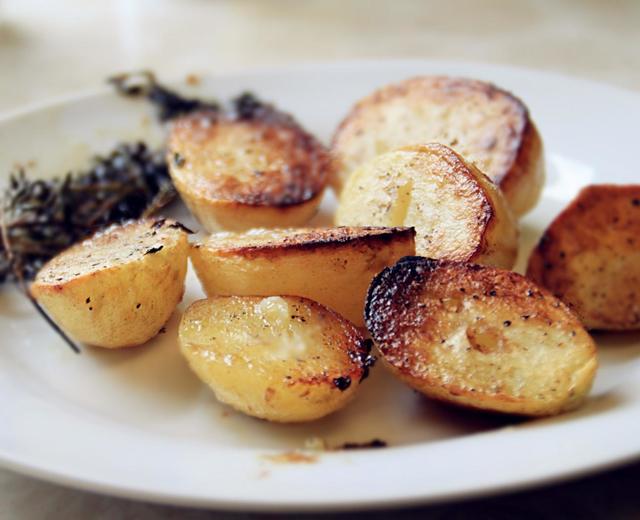 英国菜之放荡烤土豆fondant potato的做法