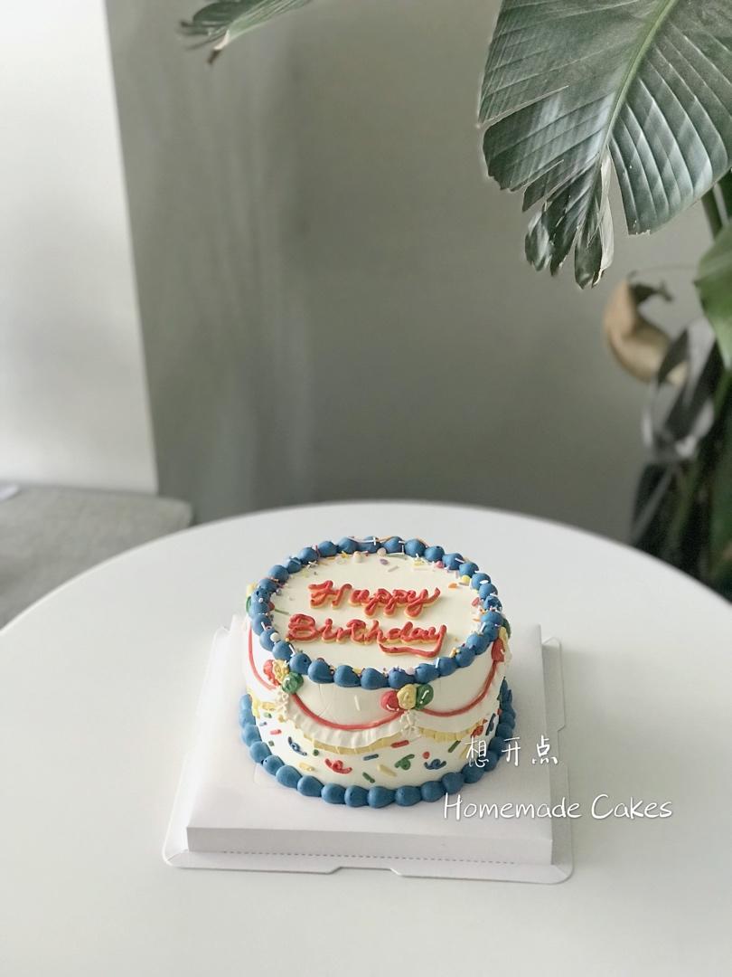 淡奶油装饰蛋糕