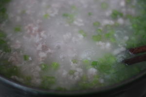 山药芹菜肉末粥——Staub珐琅铸铁锅的做法 步骤8