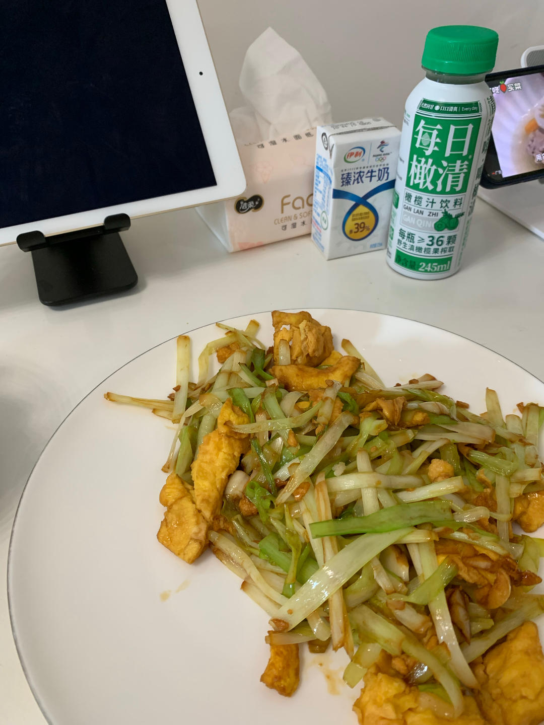 老丁的私房菜－韭黄炒鸡蛋