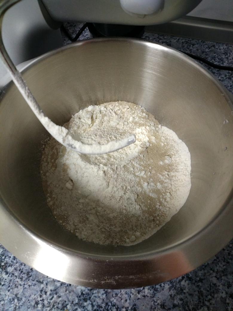 纯奶手撕吐司的做法 步骤1