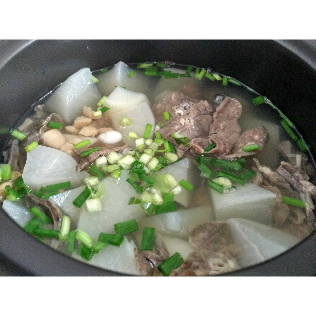白萝卜猪肺汤--松下SR-ANY151-P IH变频电饭煲