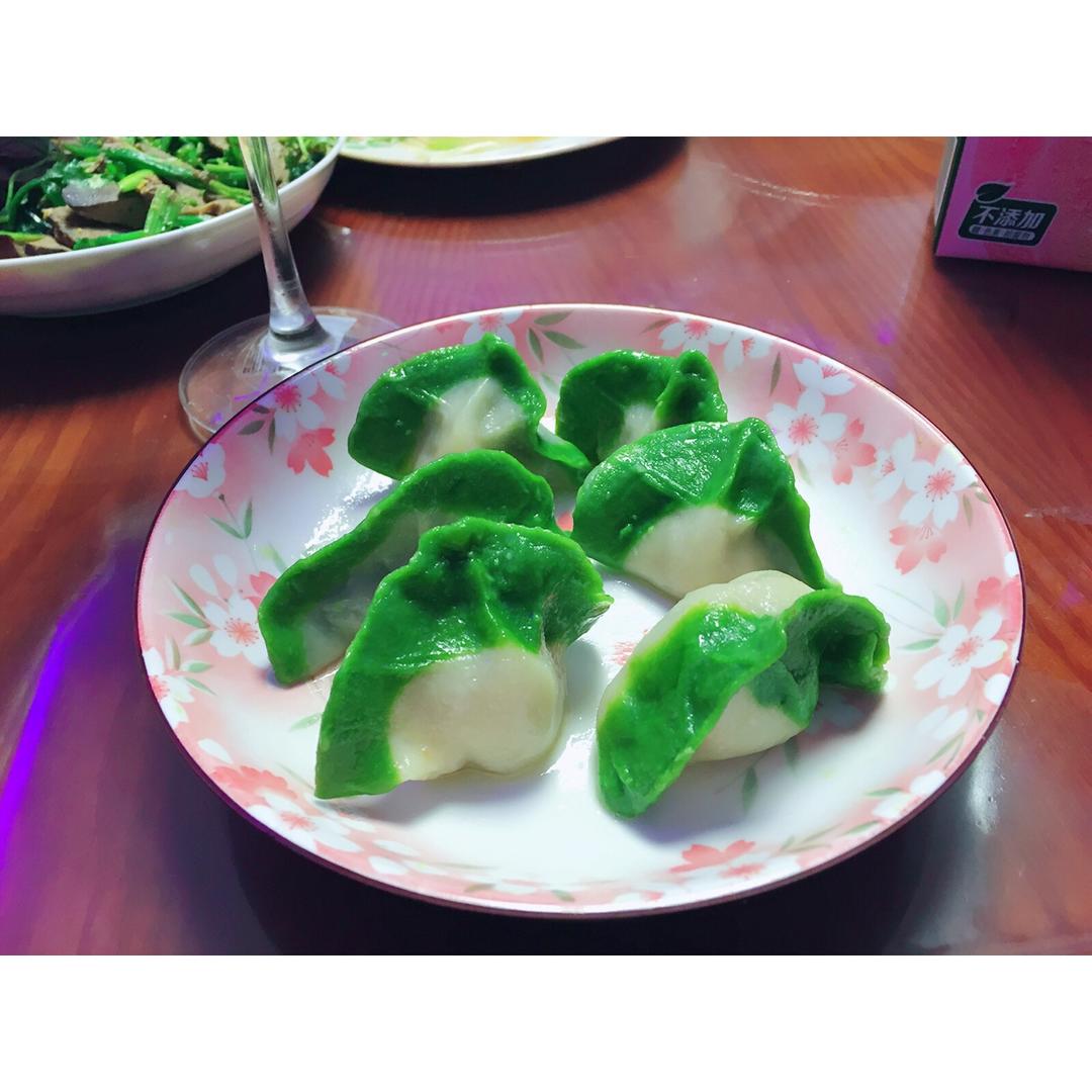翡翠白玉白菜饺子详细版（附翡翠白玉白菜饺子包法，翡翠白玉饺子皮两种制法，面包机和面，翡翠白玉烧卖，各种馅料搭配）