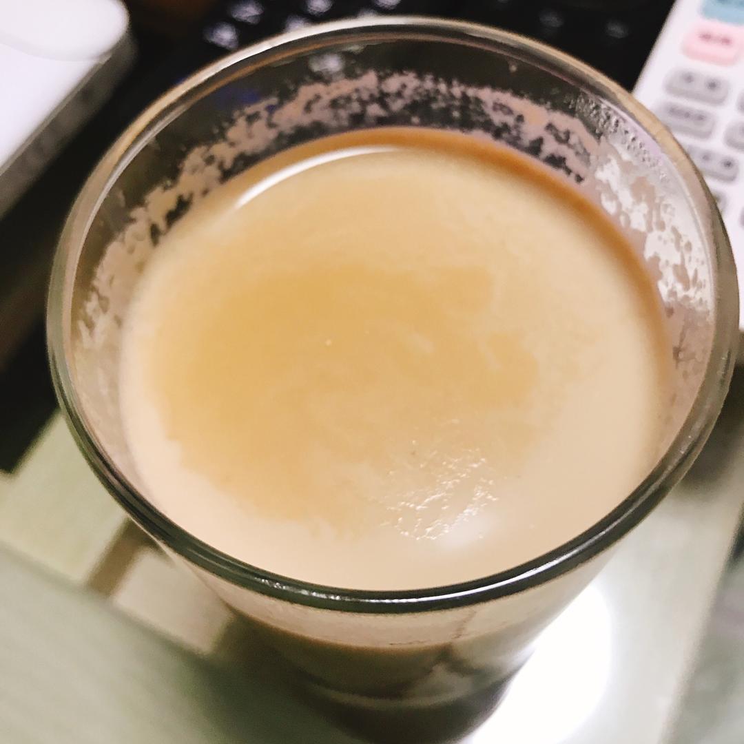 人真贱做的手煮奶茶