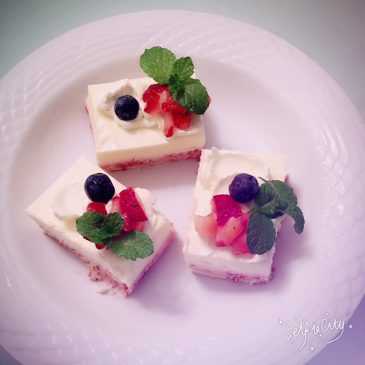 草莓冻芝士蛋糕（视频菜谱）