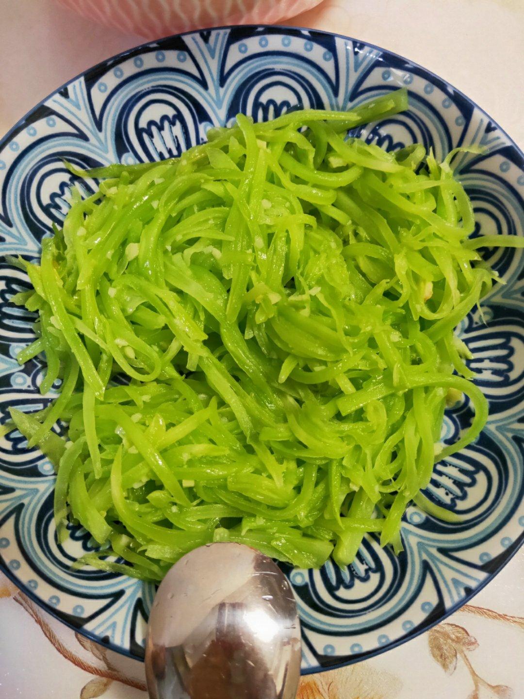 清炒莴笋丝
