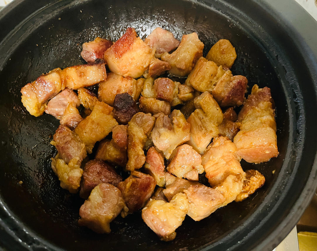 腐乳焖猪腩肉