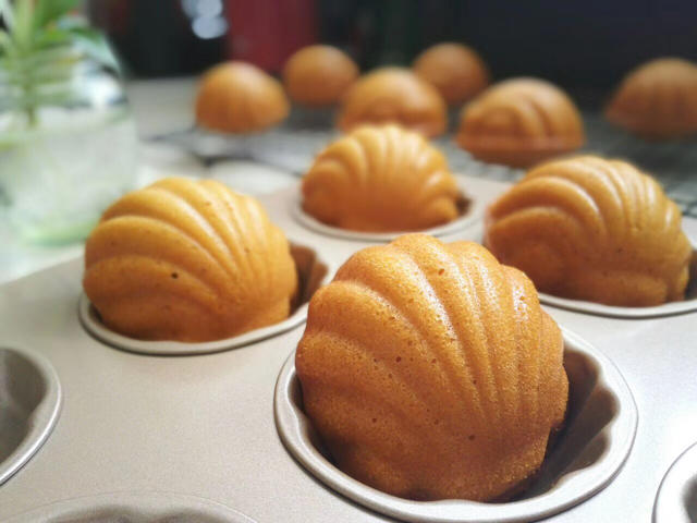 【视频食谱】太妃海盐玛德琳