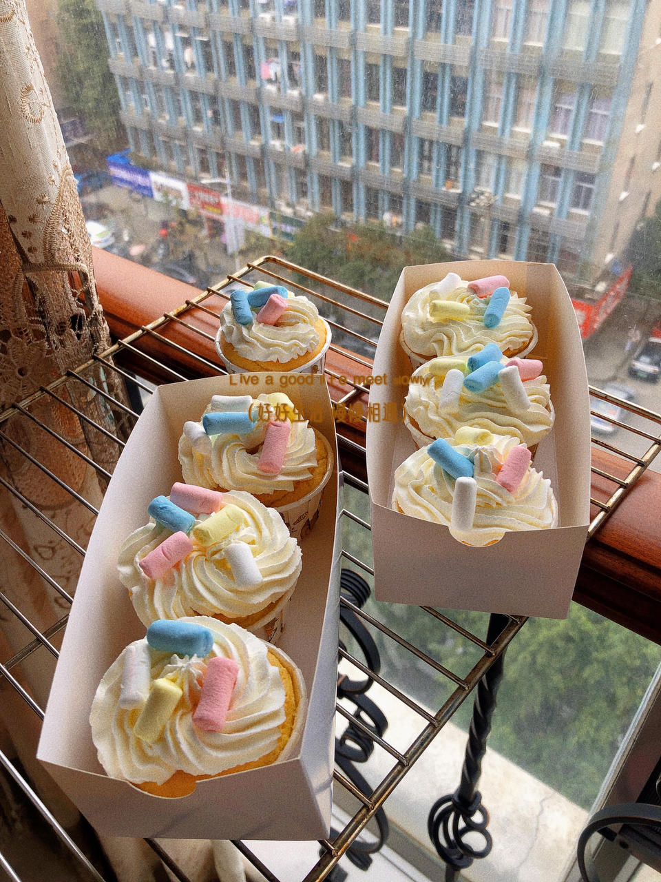 纸杯蛋糕 8寸戚风蛋糕的量