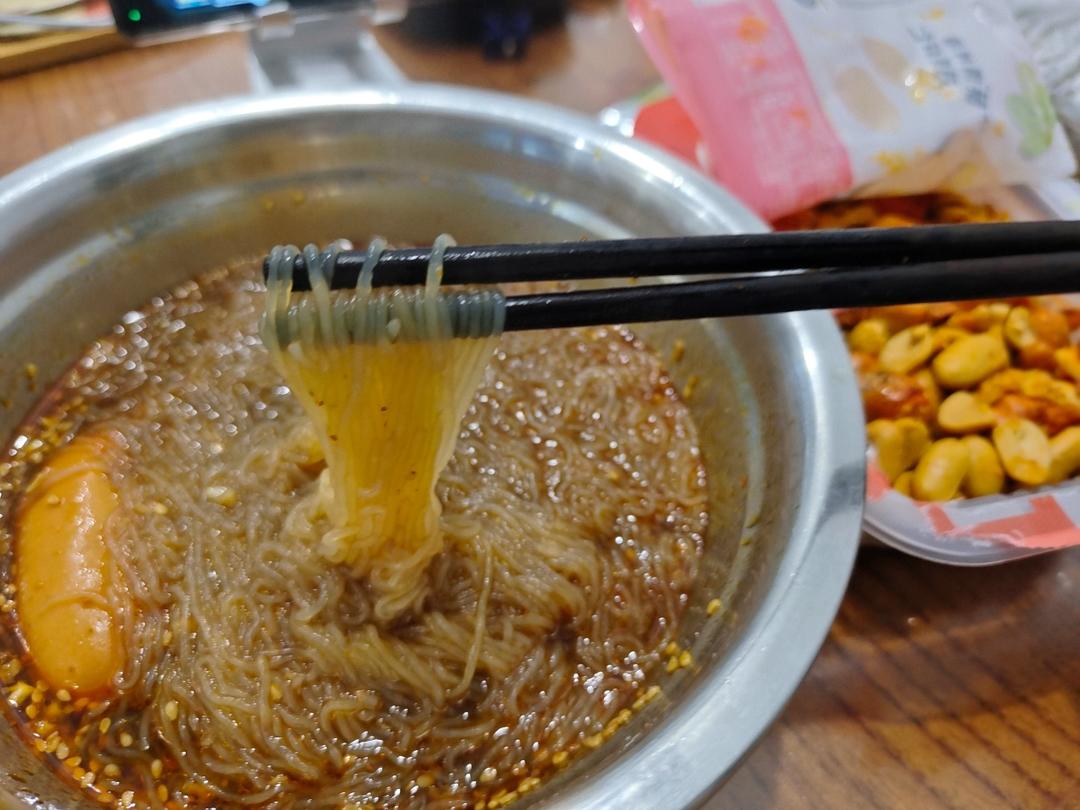 自制销魂酸辣粉丝❗️酸酸辣辣超级过瘾