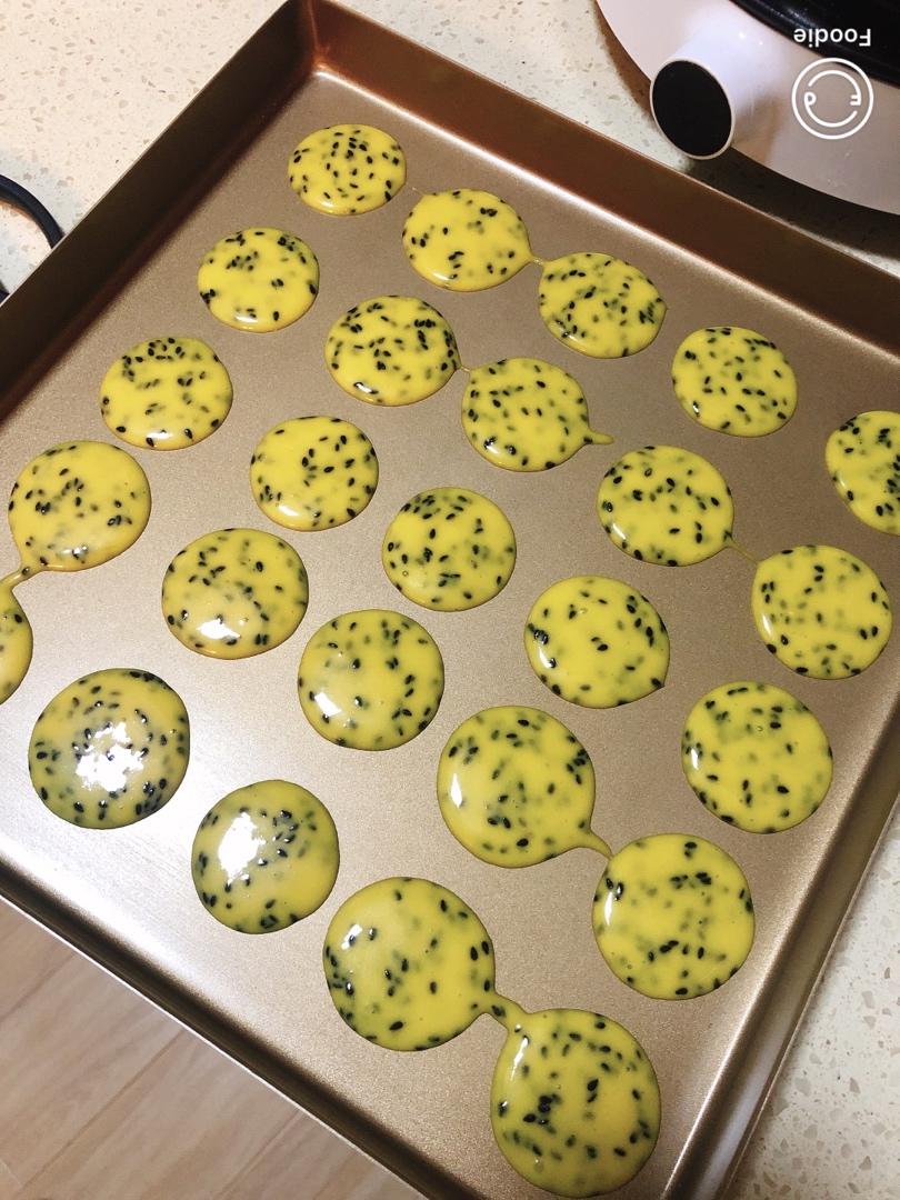 脆香 鸡蛋芝麻薄饼