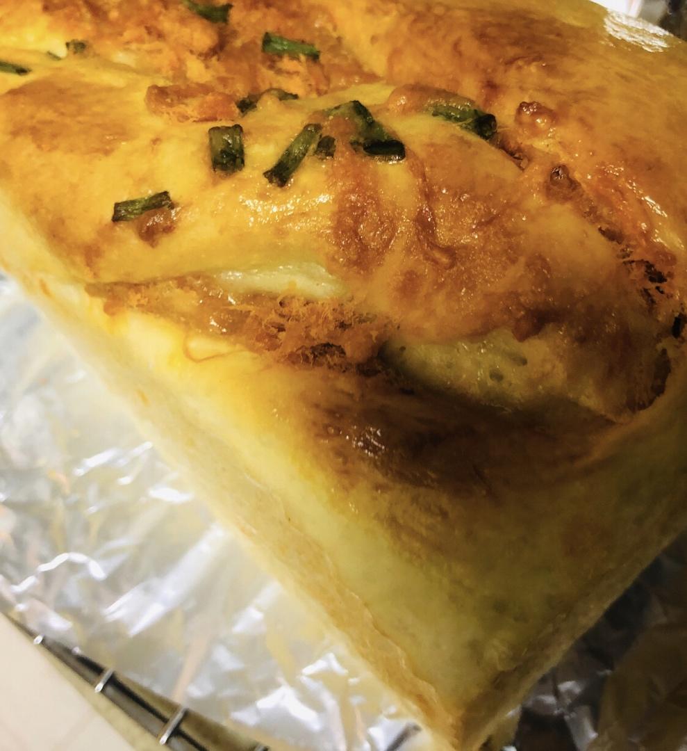 香葱肉松手撕吐司