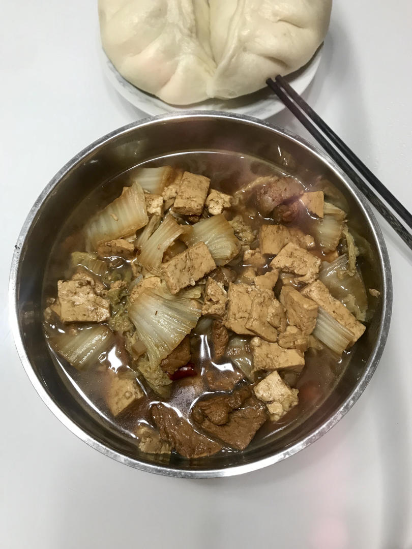 白菜炖冻豆腐