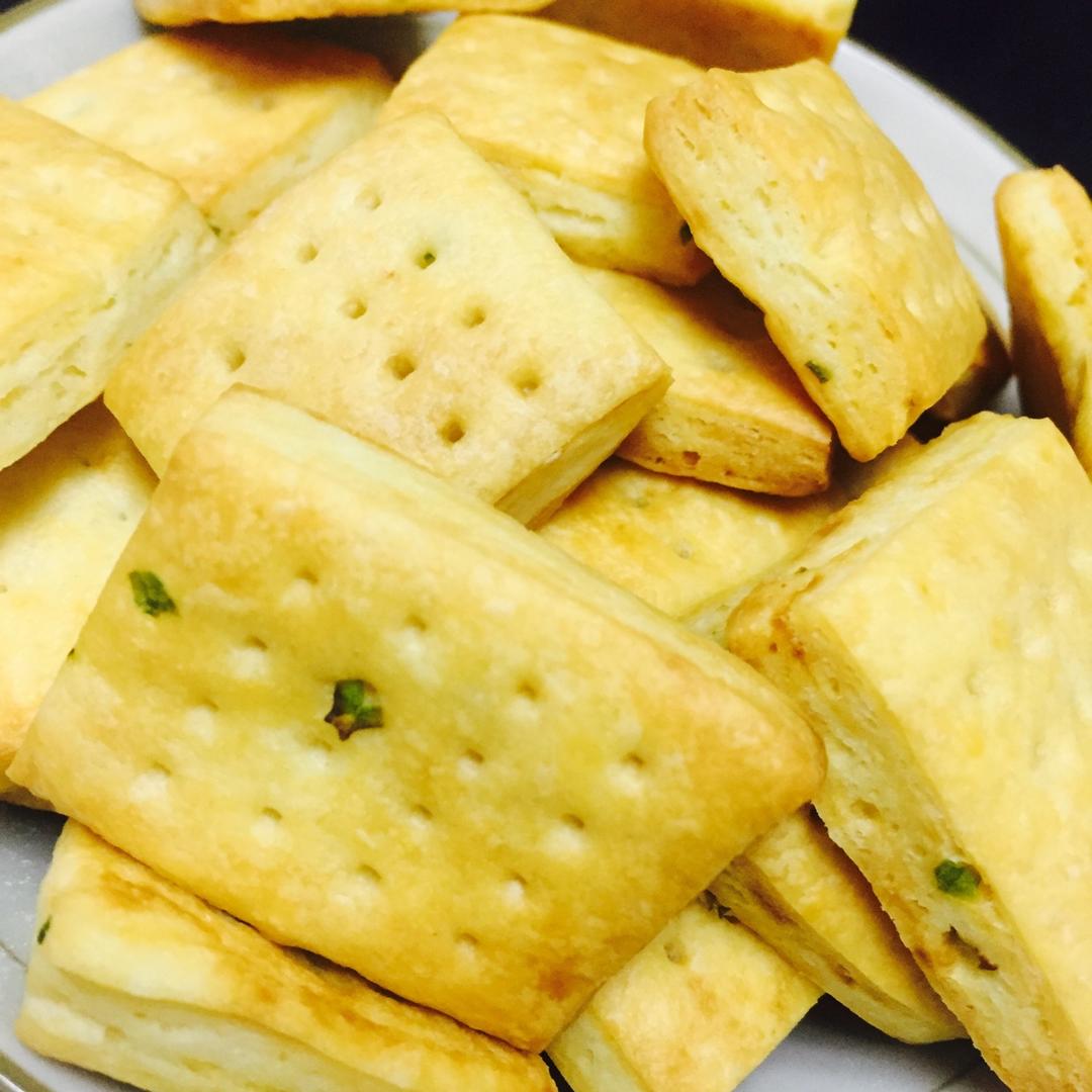 嘎嘣脆——香葱苏打饼干
