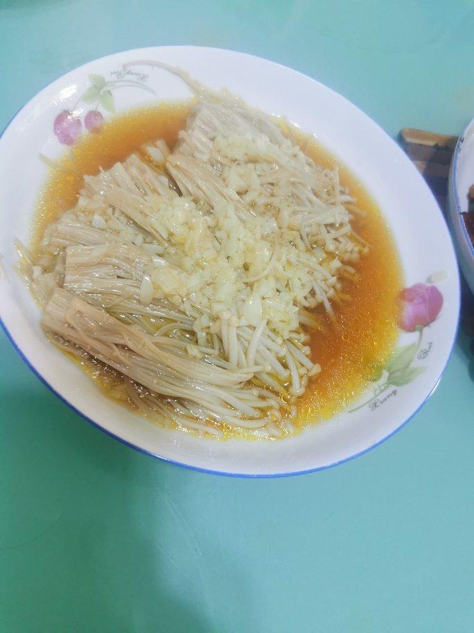 蒜蓉蒸金针菇