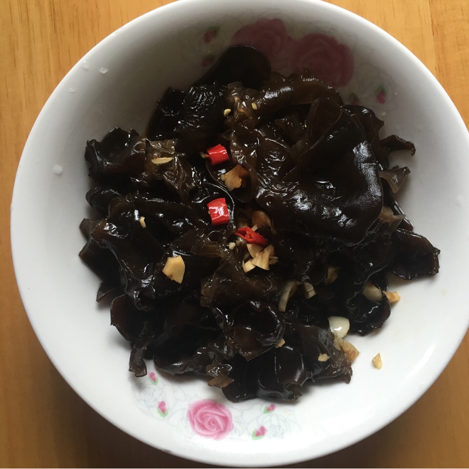凉拌黑木耳