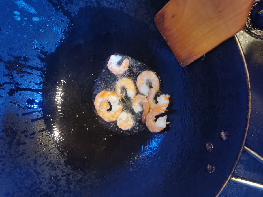 芦笋炒虾仁减脂晚餐的做法 步骤3